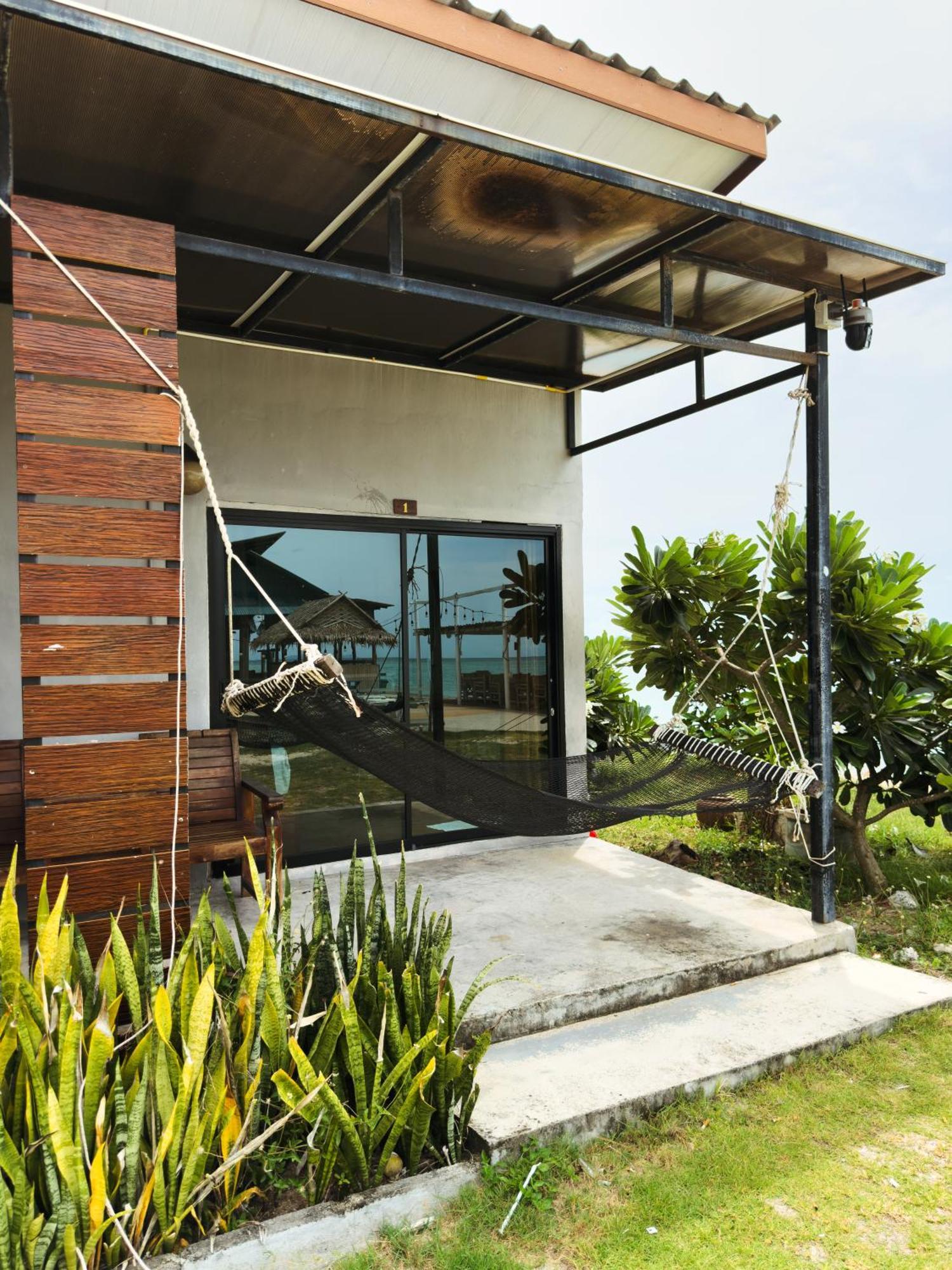 The Cosy Sunset Beach Resort & Restaurant Thongsala Exterior foto