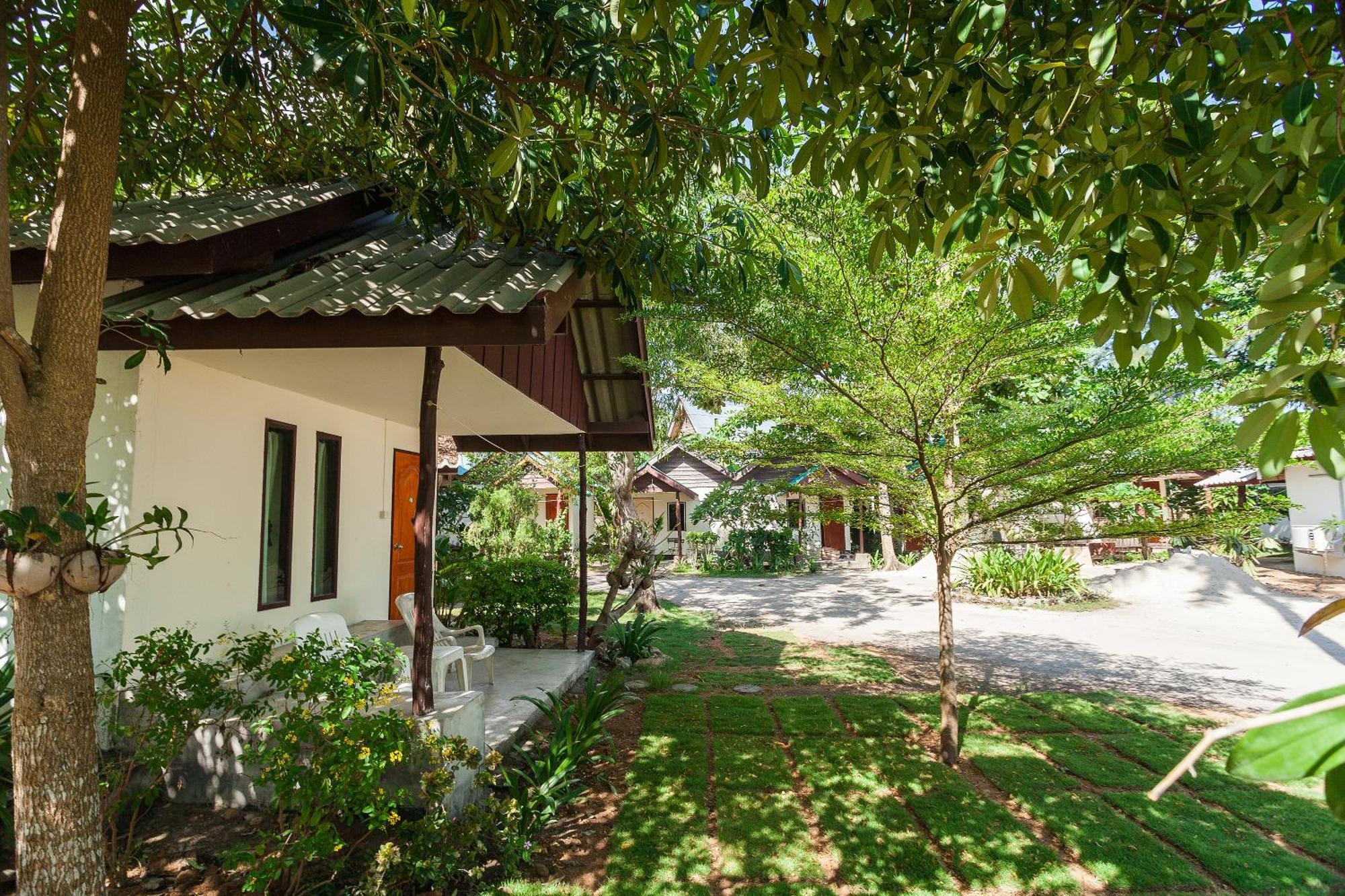 The Cosy Sunset Beach Resort & Restaurant Thongsala Exterior foto