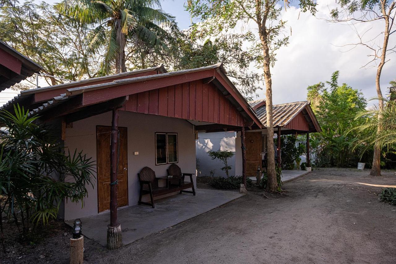 The Cosy Sunset Beach Resort & Restaurant Thongsala Exterior foto